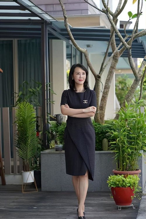 我法學本碩,曾投簡歷200多封石沉大海,如今是國際舞臺律政佳人